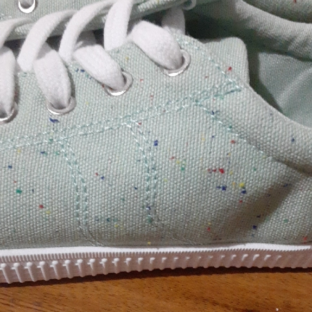 Mint Green Sneakers with White Accents - Picture 8 of 8